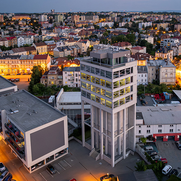 Silo tower